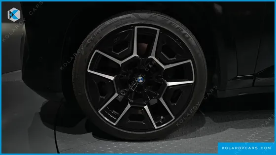 BMW XM 4.4 LABLE