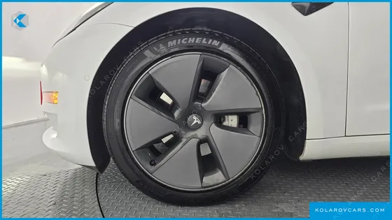 TESLA MODEL 3 LONG RANGE AWD