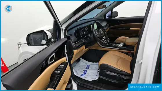 KIA CARNIVAL 9-SEATER PRESTIGE