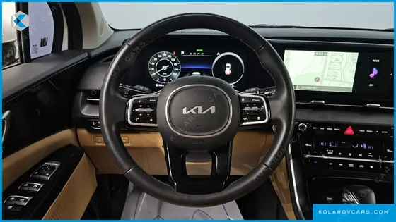 KIA CARNIVAL 9-SEATER PRESTIGE