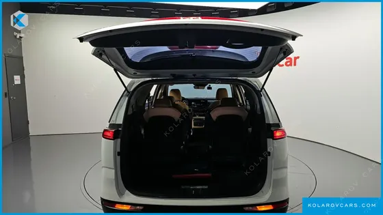 KIA CARNIVAL 9-SEATER PRESTIGE