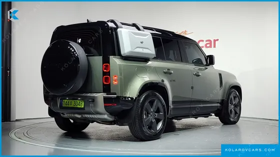 LAND ROVER DEFENDER 110 D300 X-DYNAMIC HSE