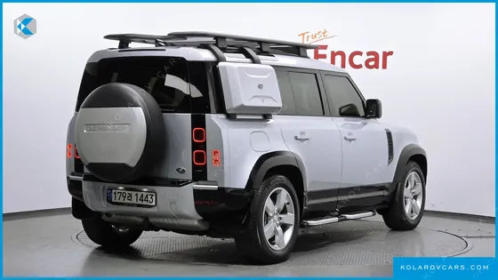 LAND ROVER DEFENDER 110 D300 HSE