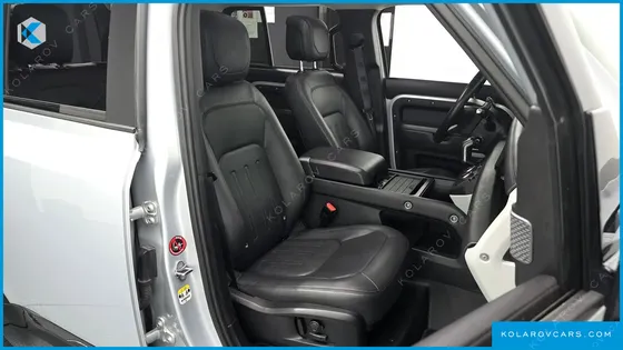 LAND ROVER DEFENDER 110 D300 HSE