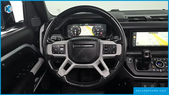 LAND ROVER DEFENDER 110 D300 HSE