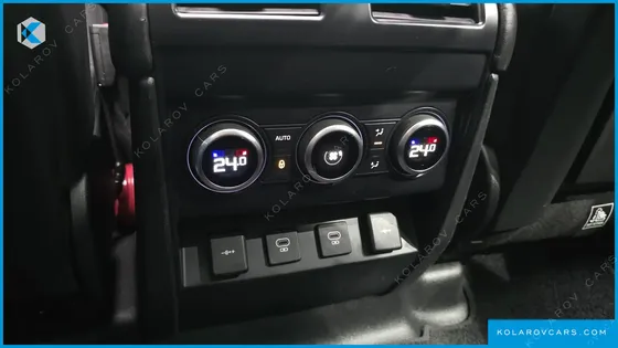 LAND ROVER DEFENDER 110 D300 HSE