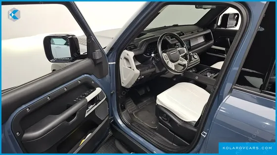 LAND ROVER DEFENDER 110 D300 HSE