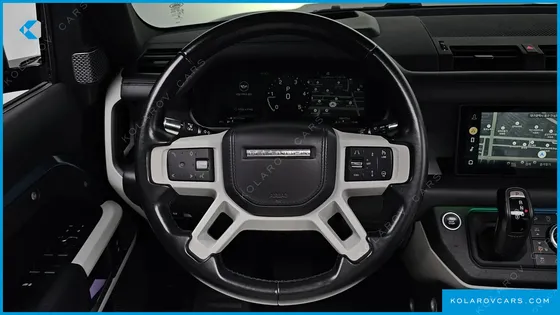 LAND ROVER DEFENDER 110 D300 HSE
