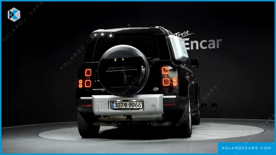 LAND ROVER DEFENDER 110 D300 HSE