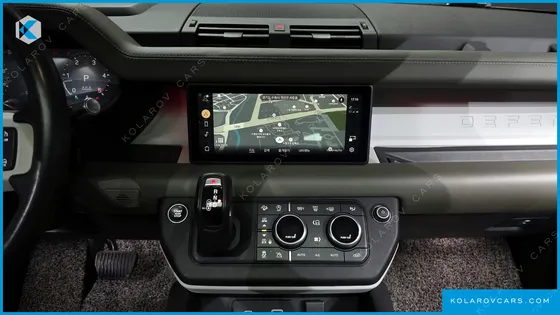 LAND ROVER DEFENDER 110 D300 HSE