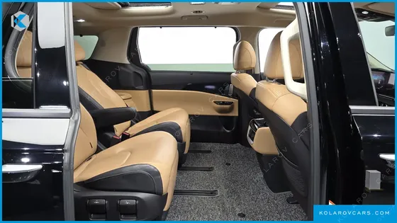 KIA CARNIVAL 7-SEATER SIGNATURE