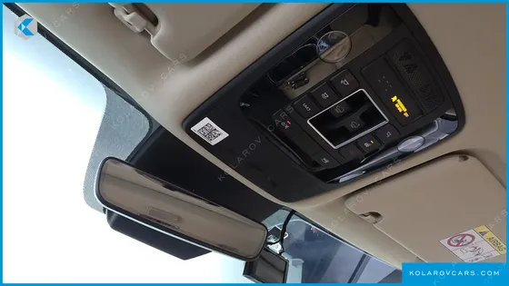 KIA CARNIVAL 7-SEATER SIGNATURE