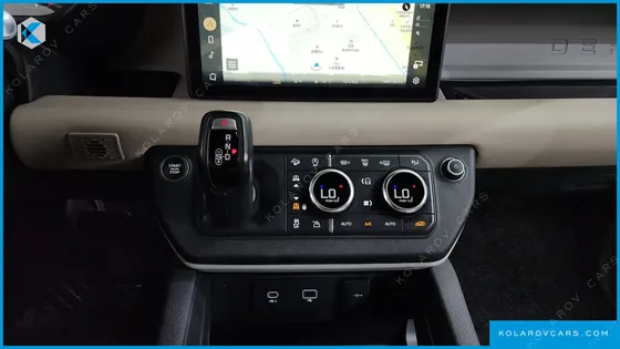 LAND ROVER DEFENDER 110 P300 X-DYNAMIC SE
