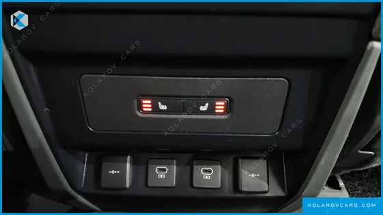 LAND ROVER DEFENDER 110 P300 X-DYNAMIC SE