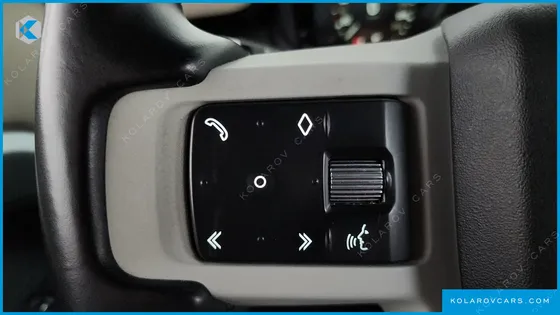LAND ROVER DEFENDER 110 P300 X-DYNAMIC SE