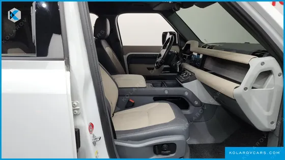 LAND ROVER DEFENDER 110 P300 X-DYNAMIC SE