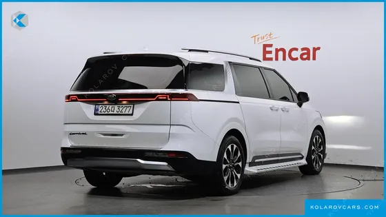 KIA CARNIVAL 9-SEATER NOBLESSE