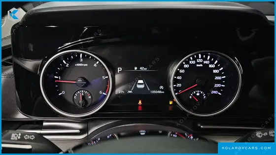 KIA CARNIVAL 9-SEATER NOBLESSE
