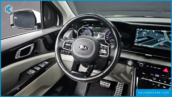 KIA CARNIVAL 9-SEATER NOBLESSE