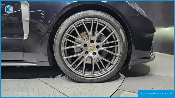 PORSCHE PANAMERA 2.9 AWD PLATINUM EDITION