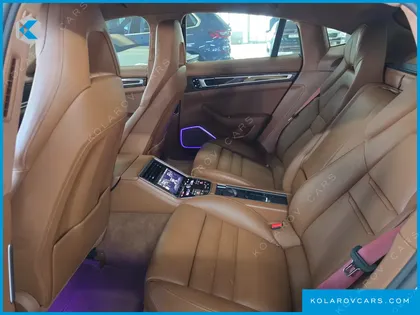 PORSCHE PANAMERA 4.0 TURBO