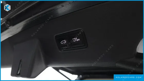 KIA CARNIVAL 7-SEATER NOBLESSE
