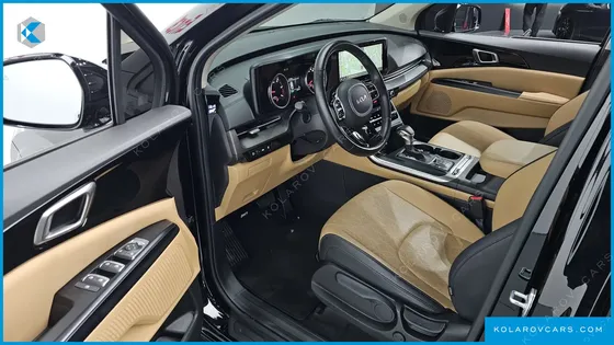 KIA CARNIVAL 9-SEATER PRESTIGE