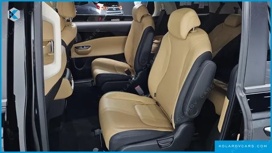 KIA CARNIVAL 9-SEATER PRESTIGE