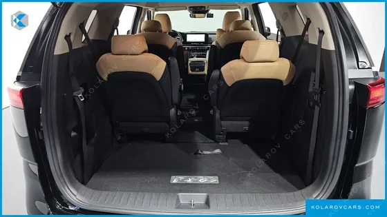 KIA CARNIVAL 9-SEATER PRESTIGE