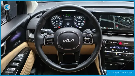 KIA CARNIVAL GASOLINE 9-SEATER SIGNATURE