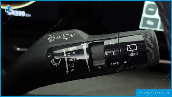 KIA CARNIVAL 9-SEATER SIGNATURE