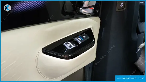 KIA CARNIVAL GASOLINE 9-SEATER LIMOUSINE(SPECIAL VEHICLE)
