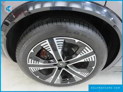 MASERATI GRECALE AWD FOLGORE