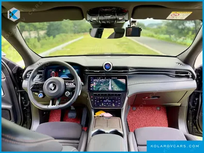 MASERATI GRECALE AWD FOLGORE