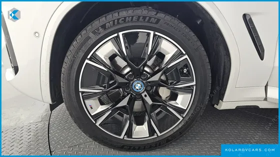 BMW IX3 M SPORTS