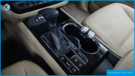 KIA CARNIVAL 9-SEATER PRSTIGE