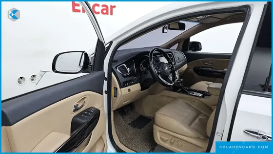 KIA CARNIVAL 9-SEATER PRSTIGE