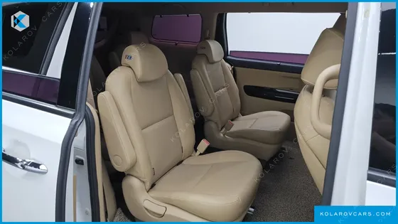 KIA CARNIVAL 9-SEATER PRSTIGE