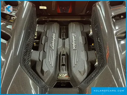 LAMBORGHINI REVUELTO 6.5 V12