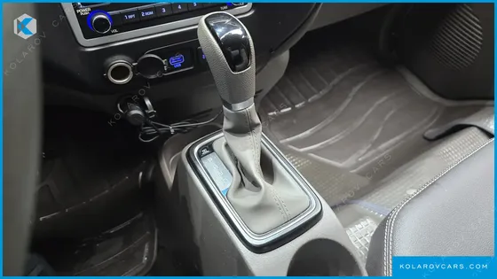 HYUNDAI PORTER II SUPER CABIN LPG