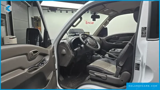 HYUNDAI PORTER II SUPER CABIN LPG
