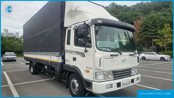 HYUNDAI MEGA TRUCK GOLD