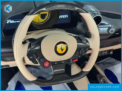 FERRARI F8 3.9 V8