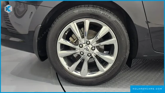 KIA CARNIVAL 9-SEATER NOBLESSE SPECIAL