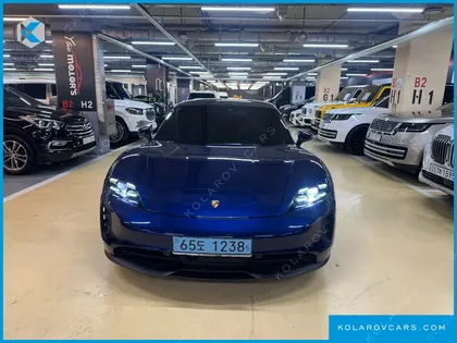PORSCHE TAYCAN GTS