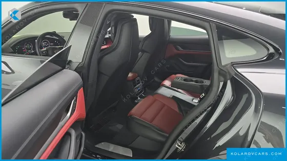 PORSCHE TAYCAN 4S