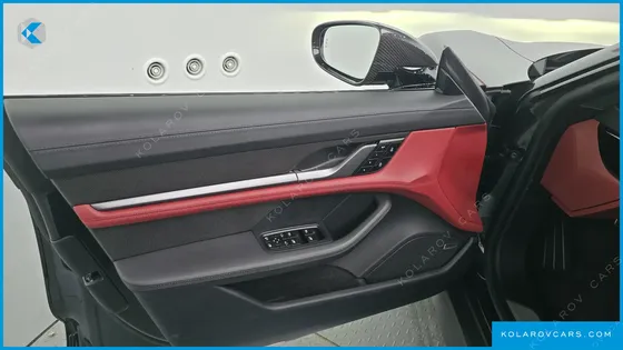 PORSCHE TAYCAN 4S
