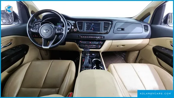 KIA CARNIVAL 9-SEATER NOBLESSE