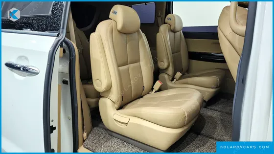 KIA CARNIVAL 9-SEATER NOBLESSE