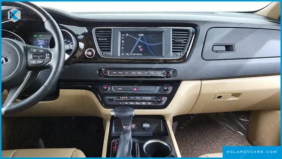 KIA CARNIVAL 9-SEATER NOBLESSE